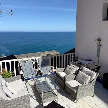 Elan Apartment Elanchove